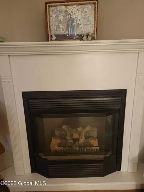 3235 E Lydius St, Schenectady, NY 12303 photo 23