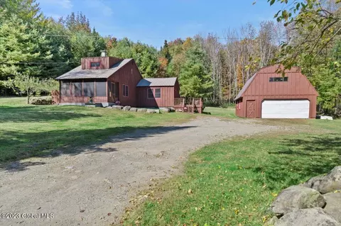 599 Byrd Pond Rd, North Creek, NY 12853