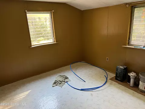 260 Barlow Rd, Gloversville, NY 12078 photo 8