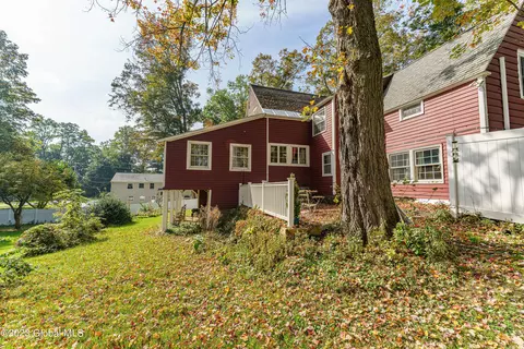 32 Spring Rd, Schenectady, NY 12302 photo 5