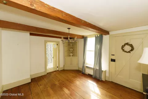 32 Spring Rd, Schenectady, NY 12302 photo 9