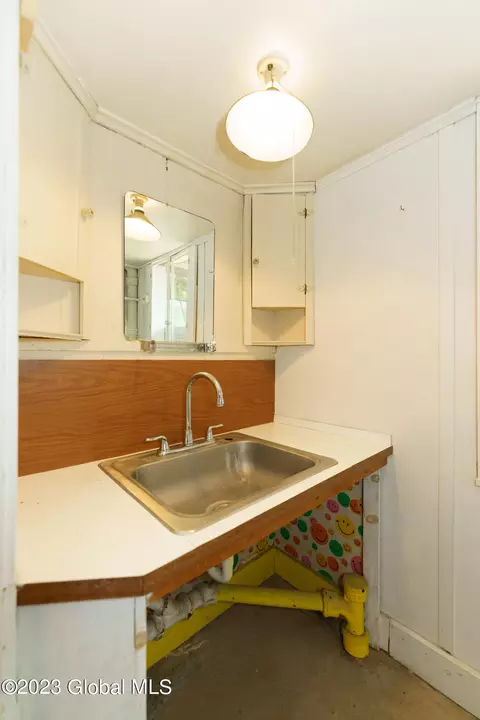 32 Spring Rd, Schenectady, NY 12302 photo 27