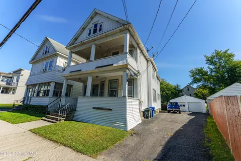 1 Bertha St, Albany, NY 12209