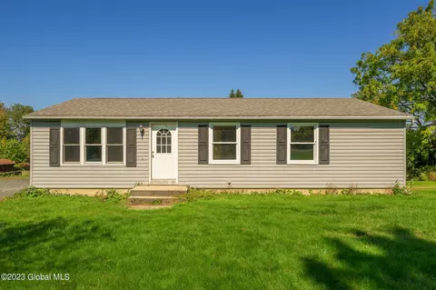 68 Mccagg Rd, Valatie, NY 12184