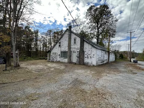 714 Ny-29, Milton, NY 12863