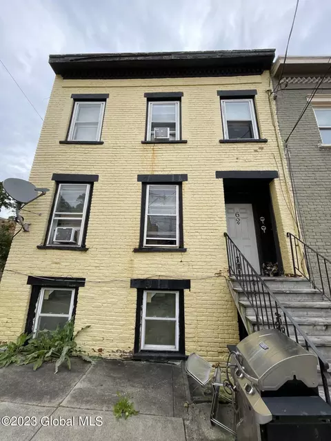 62 Clinton St, Albany, NY 12202