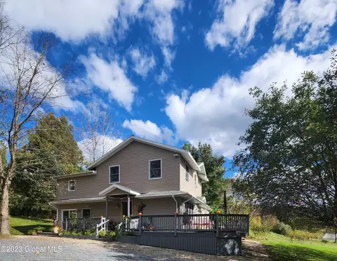 5149 Ny 7, Hoosick Falls, NY 12090