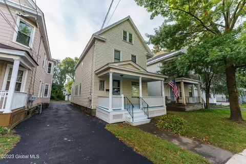 154 N Brandywine Ave, Schenectady, NY 12307