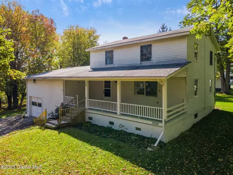 113 Hidden Ln, Cobleskill, NY 12043