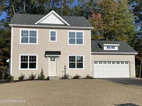 6 Colleen Ct, Wilton, NY 12831