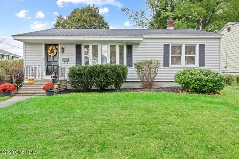 33 Pleasantview Ave, Albany, NY 12203