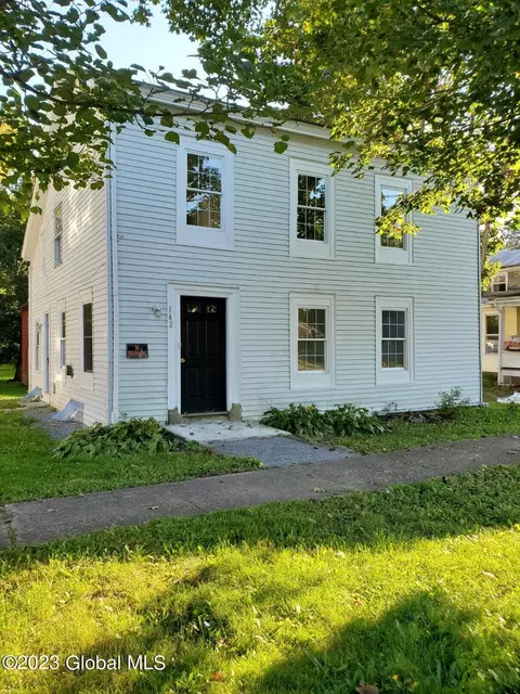 142 Main St, Esperance, NY 12066