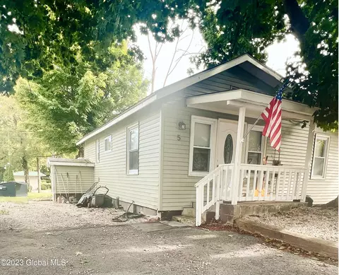 595 Maple St, Lake George, NY 12845