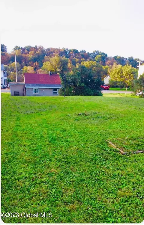 119 County Route 140, Ephratah, NY 13452