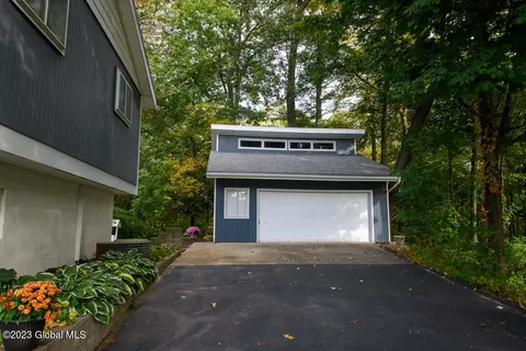 1069 Timothy Ln, Niskayuna, NY 12309 photo 32