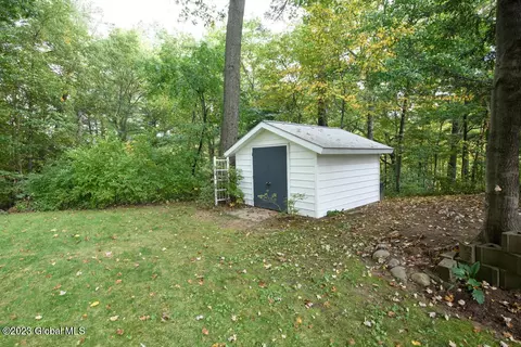 1069 Timothy Ln, Niskayuna, NY 12309 photo 28