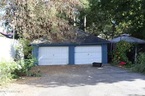 826 Hampton Ave, Schenectady, NY 12309 photo 44