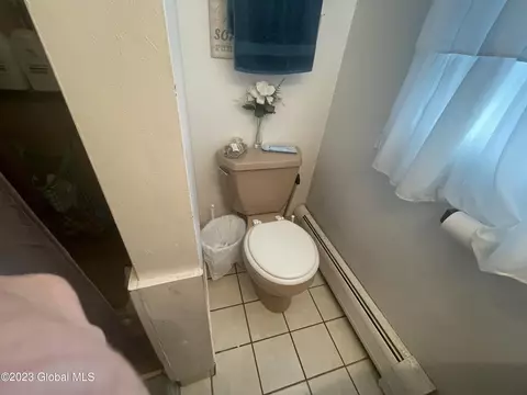 826 Hampton Ave, Schenectady, NY 12309 photo 5