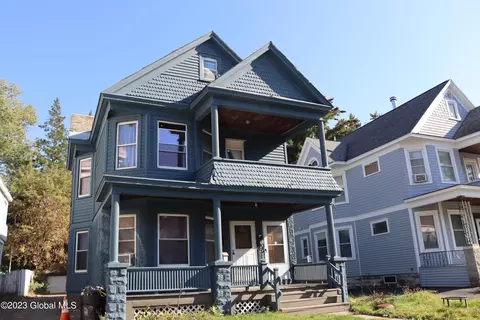 826 Hampton Ave, Schenectady, NY 12309