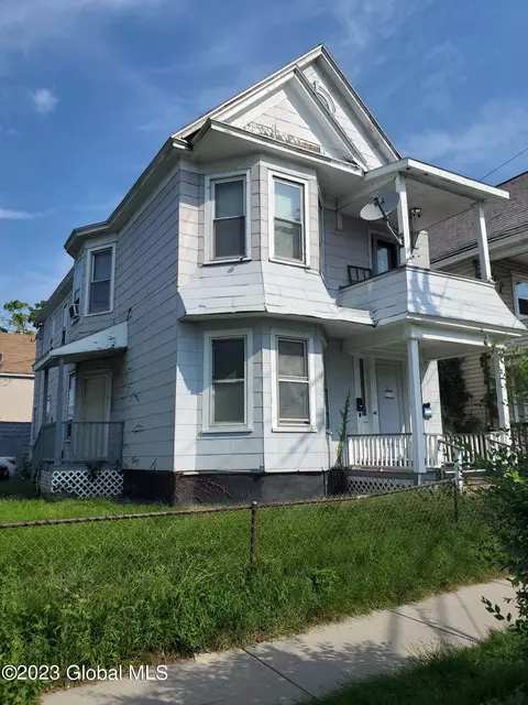 46 Kelton Avnenue, Schenectady, NY 12304