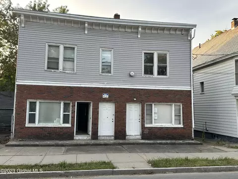 1507 Carrie St, Schenectady, NY 12308