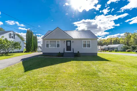 45 W State St, Gloversville, NY 12078