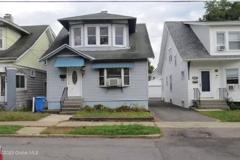 26 Mckinley St, Albany, NY 12206