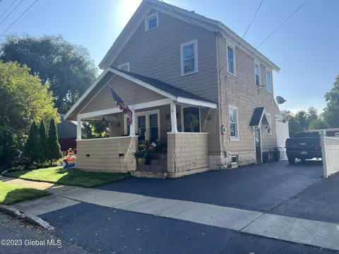 19 Lawton Ave, Glens Falls, NY 12801