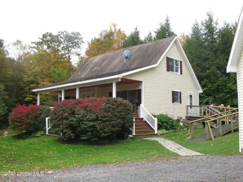 142 James Rd, Fultonville, NY 12072