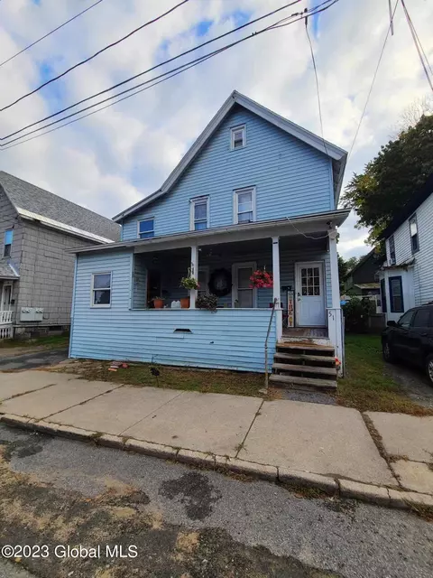 51 Division St, Gloversville, NY 12078