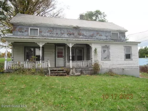 19 East St, Hartford, NY 12838