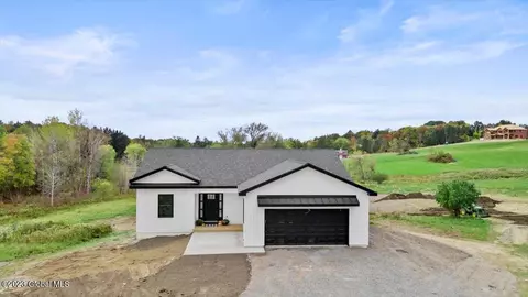 205 Weatherwax Rd, Poestenkill, NY 12140