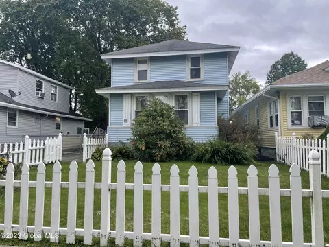 15 Lighthall Ave, Cohoes, NY 12047