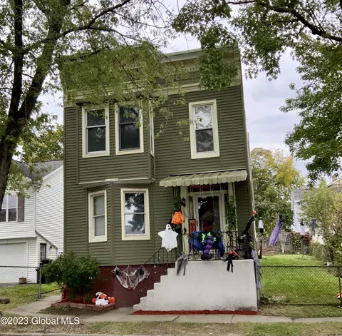 1425 3rd Ave, Watervliet, NY 12189
