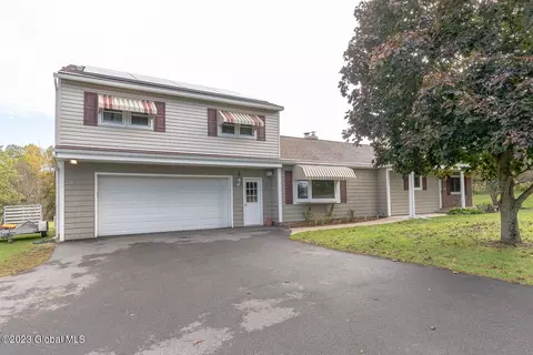 1092 Sacandaga Rd, Glenville, NY 12302