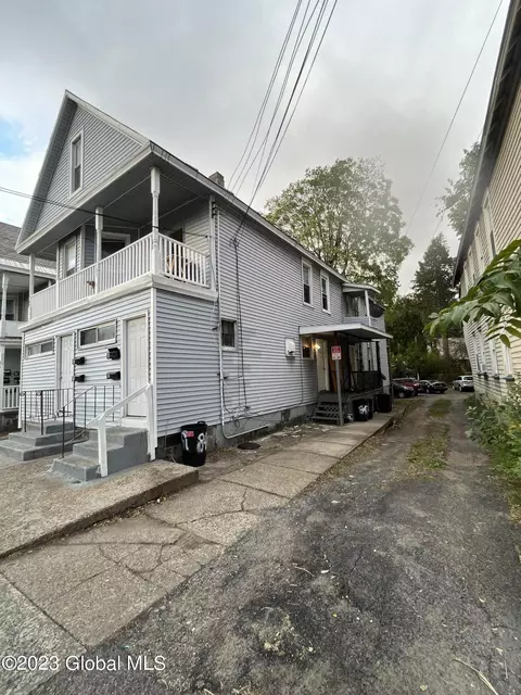 847 Eastern Ave, Schenectady, NY 12308 photo 3