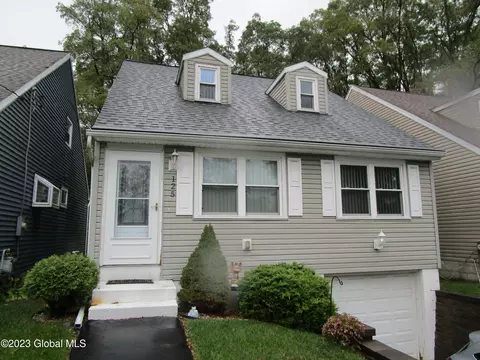 125 Donald Ave, Schenectady, NY 12304