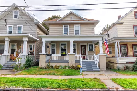 218 6th Ave, Watervliet, NY 12189