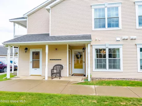 604 Cedar Run, Rensselaer, NY 12144
