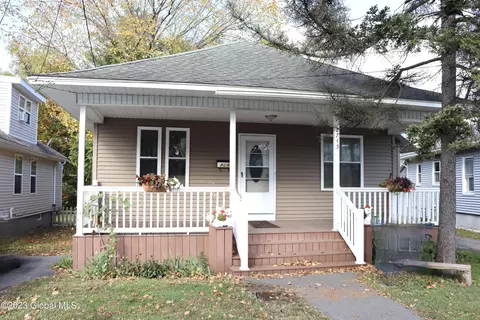 2745 Broadway, Schenectady, NY 12306
