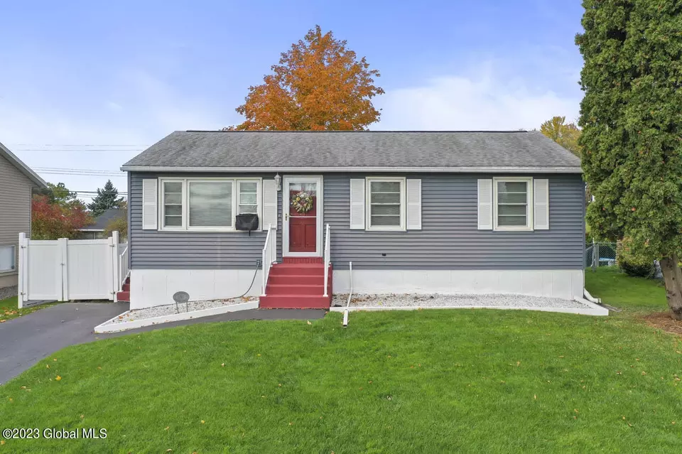 9 Arthur Ave, Hudson, NY 12534 49 Photos Movoto