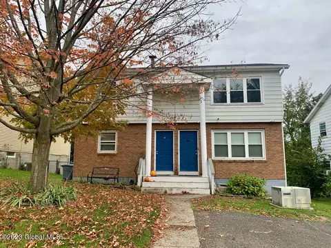 3 Limerick Dr, Albany, NY 12204