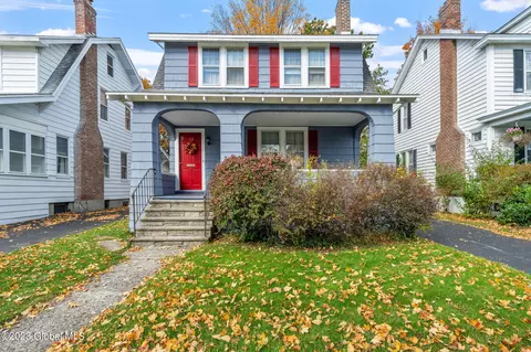 47 Ramsey Pl, Albany, NY 12208