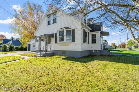 80 Clizbe Ave, Amsterdam, NY 12010