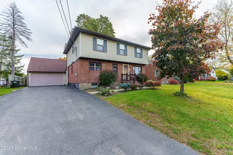 1389 Lawn Ave, Schenectady, NY 12306