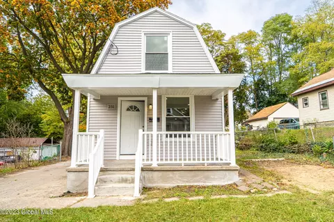 231 Linden St, Schenectady, NY 12304