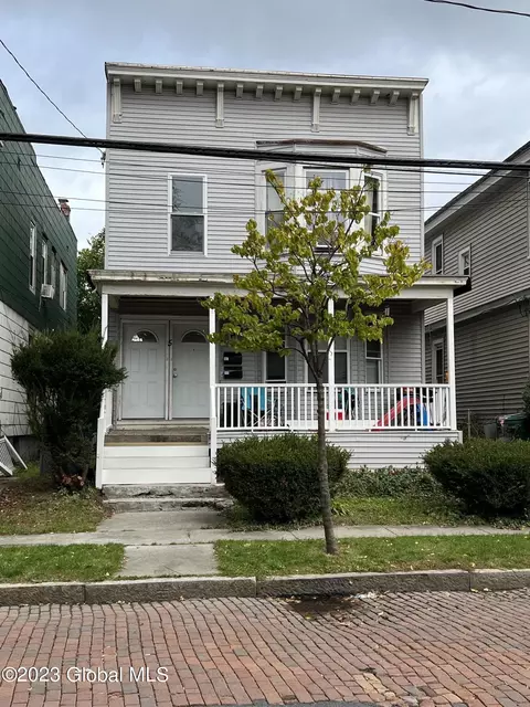 5 Lincoln Ave, Albany, NY 12206