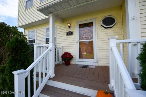 102 Trinity Pl, Selkirk, NY 12158 photo 5