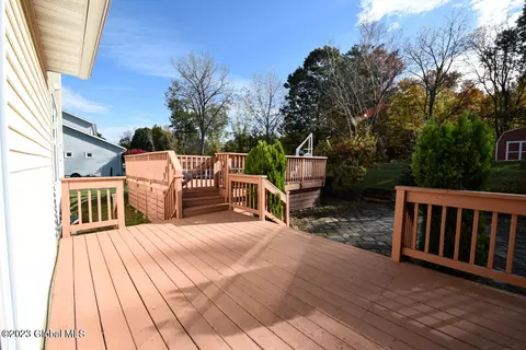 102 Trinity Pl, Selkirk, NY 12158 photo 22