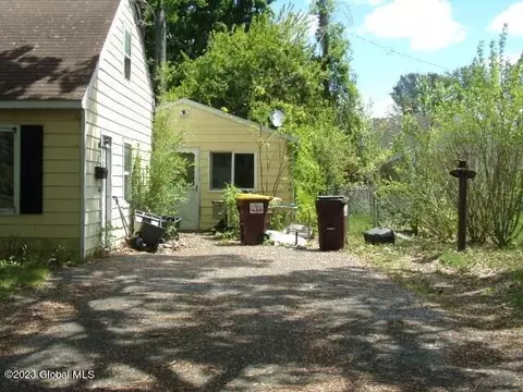 1104 Outer Dr, Schenectady, NY 12303 photo 3
